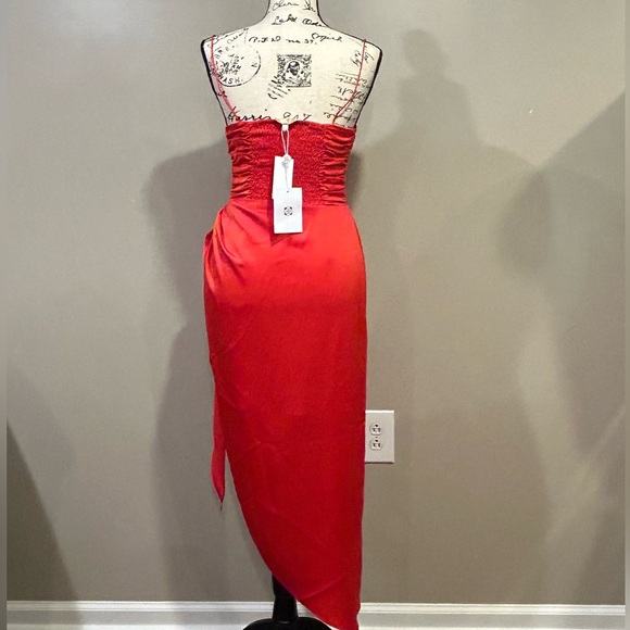 WAYF Ruched Bodice Satin Midi Dress - Picture 8 of 10